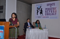 Dr. Nilam Thakar, Pediatric Nephrologist from Ahmedabad delivering her talk